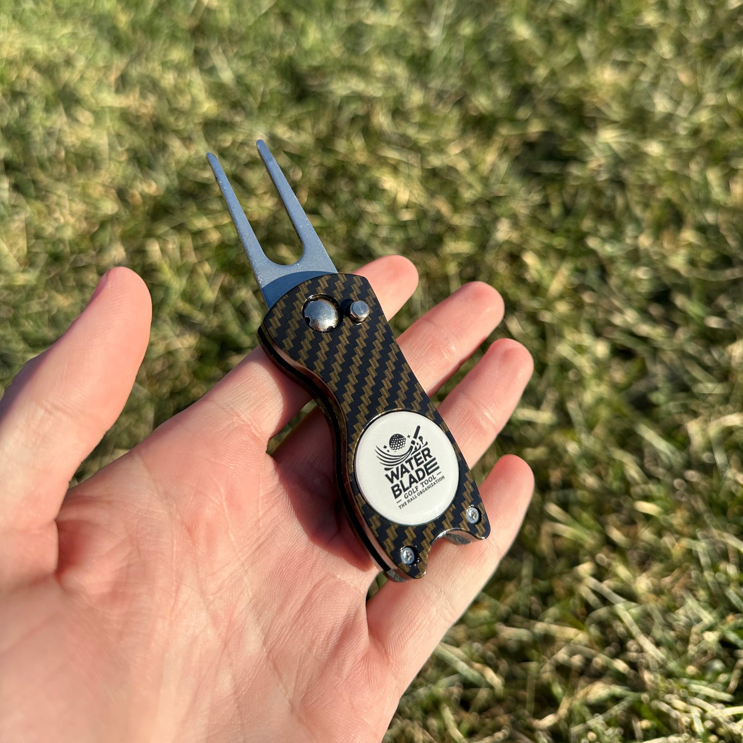 Water Blade™ Golf Divot Tool